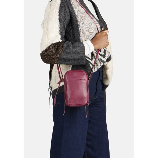 BURKELY Kožená crossbody kabelka na telefón Natural Norah 1000819.04.45 vínovo červená