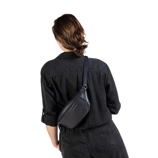 aunts & uncles Dámska kožená ľadvinka Jamie's Orchard Bilberry 20036-90 modrá ako crossbody