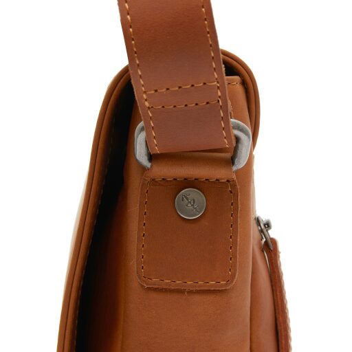 The Chesterfield Brand Dámska crossbody kabelka Everglades C48.132631 koňaková