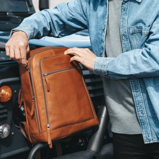 The Chesterfield Brand Kožený batoh na notebook 14" a tablet Detroit C58.031731 koňaková