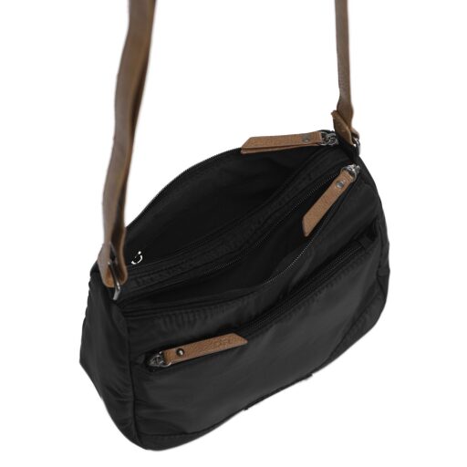 Daniel Ray Crossbody kabelka Hotazel DR25.1689.00 čierna otvorená
