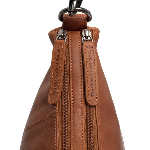 Dámska kožená kabelka crossbody The Chesterfield Brand Marle C48.129731 koňaková - dve hlavné priehradky na zips