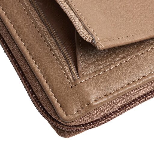 The Chesterfield Brand Dámska kožená peňaženka RFID Mirelle béžová detail