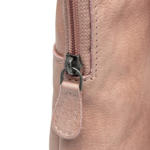 The Chesterfield Brand Kožená crossbody taška Cambridge C58.033009 svetloružová detail