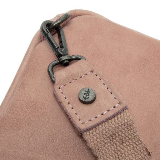 The Chesterfield Brand Kožená crossbody taška Cambridge C58.033009 svetloružová logo