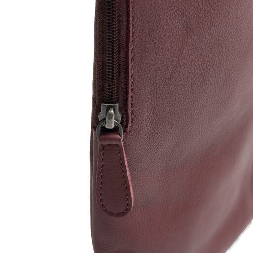 The Chesterfield Brand Kožená crossbody taška Isley C58.034718 vínovo červená zips