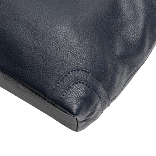 The Chesterfield Brand Kožená kabelka do ruky aj cez rameno Astero C48.142310 tmavo modrá