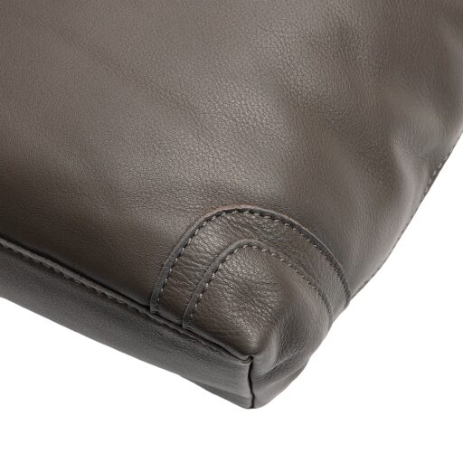 The Chesterfield Brand Kožená kabelka do ruky aj cez rameno Astero C48.142333 tmavosivá detail šitia