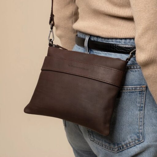 The Chesterfield Brand kožená kabelka do ruky aj cez rameno Harlan C48.144001 hnedá ako crossbody