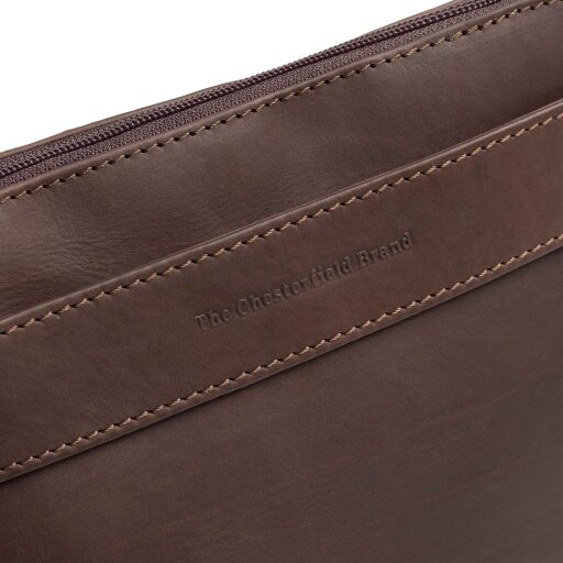 The Chesterfield Brand kožená kabelka do ruky aj cez rameno Harlan C48.144001 hnedá logo