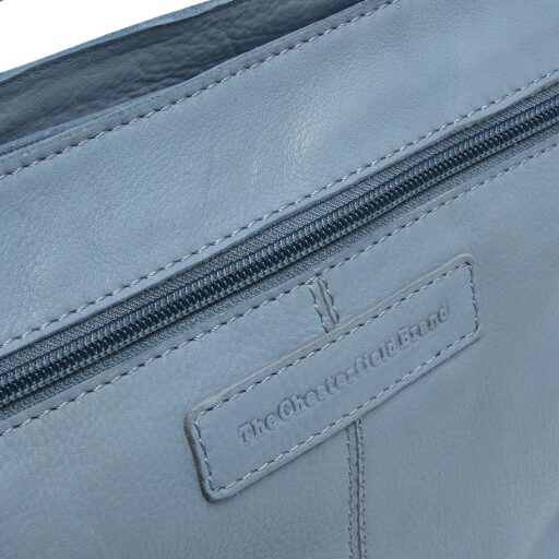 The Chesterfield Brand Kožená kabelka do ruky aj cez rameno Zarita C48.142215 svetlo modrá logo