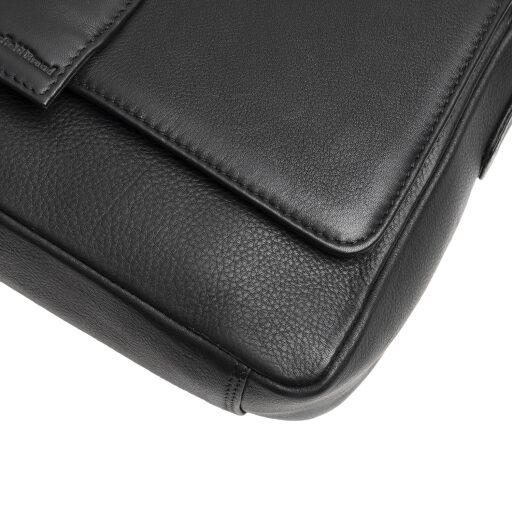 The Chesterfield Brand Kožená kabelka cez rameno Zora C48.144400 čierna detail
