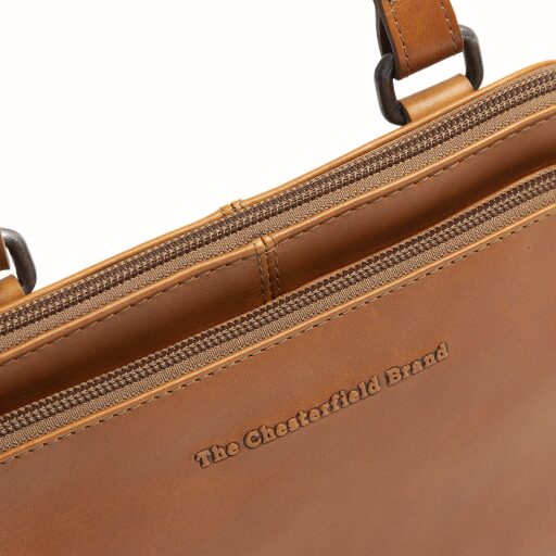 The Chesterfield Brand kožená kabelka cez rameno / crossbody Caia C48.144631 koňaková logo
