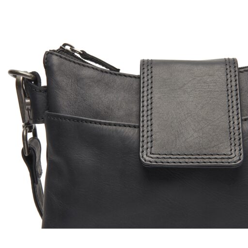 The Chesterfield Brand kožená kabelka cez rameno / crossbody Calora C48.140700 čierna zapínanie na magnet