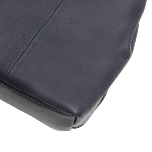 The Chesterfield Brand Kožená kabelka cez rameno Nerissa C48.143710 tmavomodrá detail