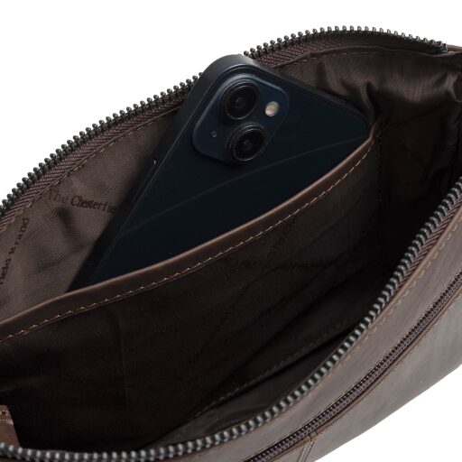 The Chesterfield Brand kožená kabelka cez rameno Orinoco C48.144201 hnedá otvorená