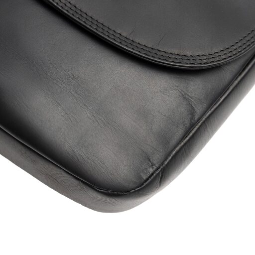 The Chesterfield Brand kožená kabelka cez rameno Vayana C48.144800 čierna detail