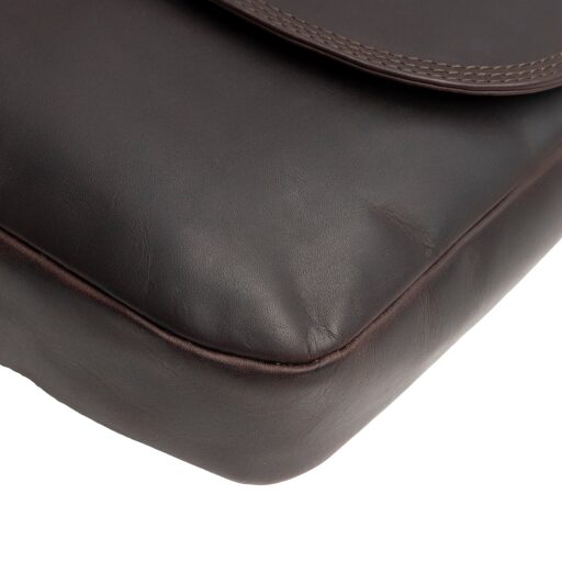 The Chesterfield Brand kožená kabelka cez rameno Vayana C48.144801 hnedá detail