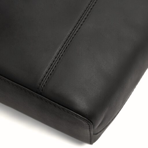 The Chesterfield Brand Kožená shopper kabelka Anira C38.023100 čierna detail prešitia
