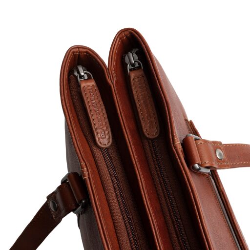 The Chesterfield Brand Kožená shopper kabelka na notebook 14" Alverino C38.022931 koňaková detail zipsu