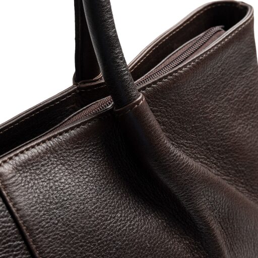 The Chesterfield Brand Kožená shopper kabelka Vespera C38.023001 hnedá detail predná strana