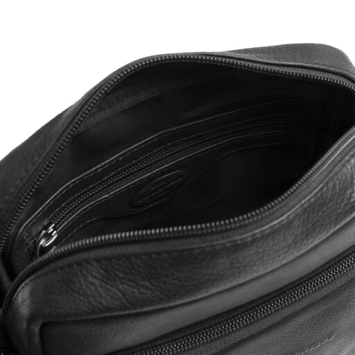 The Chesterfield Brand kožená taška na doklady Valtorio C48.144500 čierna otvorená