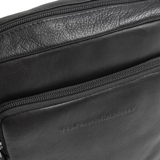 The Chesterfield Brand kožená taška na doklady Valtorio C48.144500 čierna predné vrecko