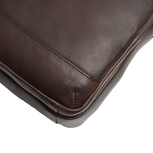 The Chesterfield Brand kožená taška na doklady Valtorio C48.144501 hnedá detail