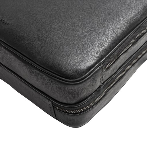 The Chesterfield Brand Kožená taška na notebook 15" Venturo C40.110800 čierna detail