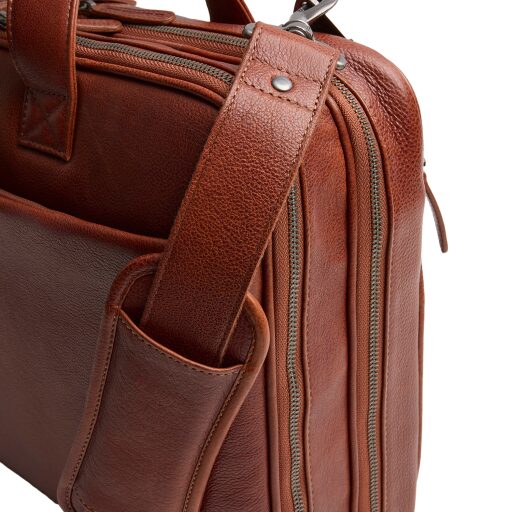 The Chesterfield Brand Kožená taška na notebook 15" Venturo C40.110831 koňaková polstrovaný ramenný popruh