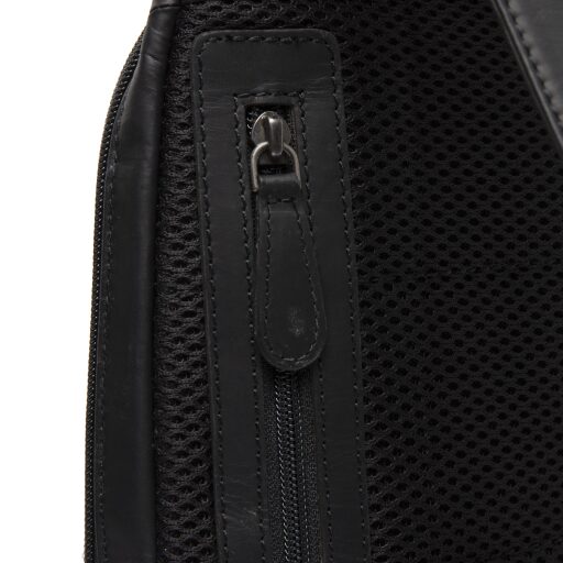 The Chesterfield Brand kožená taška cez rameno Bowey C58.070300 čierna detail