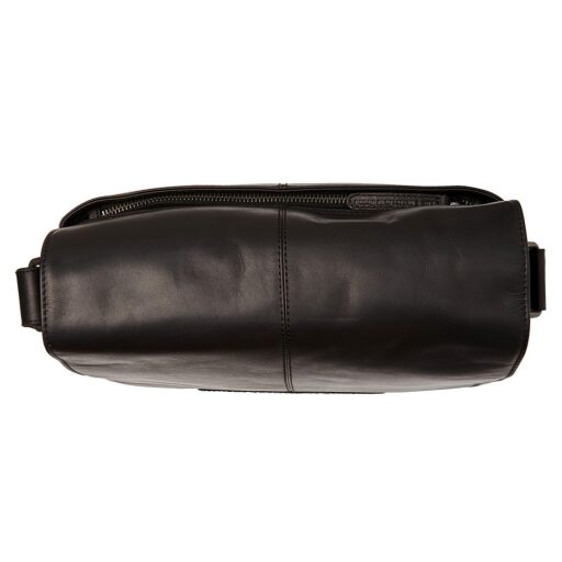 Klopová kožená taška cez rameno The Chesterfield Brand Raphael C48.055100 čierna