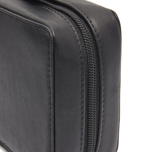The Chesterfield Brand kožené puzdro na nabíjačky Ardan C08.054000 čierne detail