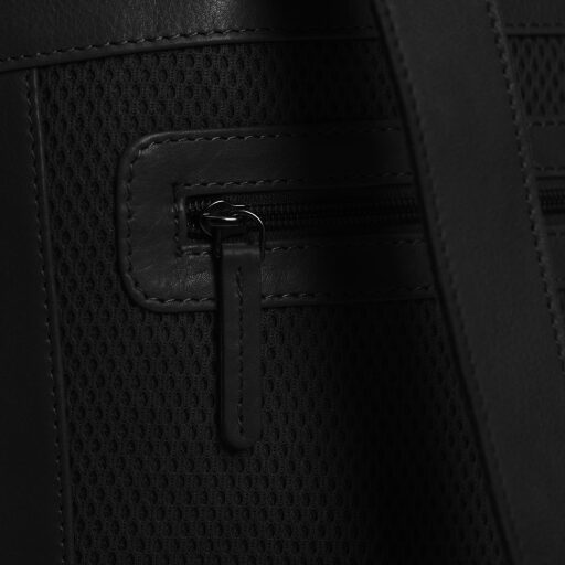 DANIEL RAY kožený batoh na notebook 15,6" Broome DRL25.1591.00 čierny detail zadné vrecko