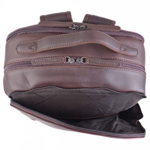 The Chesterfield Brand Kožený batoh na notebook 15,6" Natalie C58.700201 hnedý predné vrecko