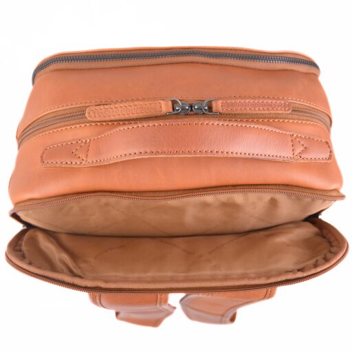 The Chesterfield Brand Kožený batoh na notebook 15,6" Natalie C58.700231 koňaková zadné vrecko