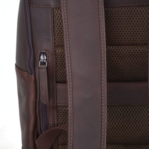 The Chesterfield Brand Kožený batoh na notebook 15,6" Soraja C58.700001 hnedý detail