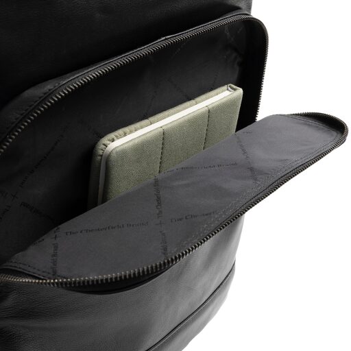 The Chesterfield Brand Kožený batoh na notebook Marvello C58.035000 čierny predné vrecko