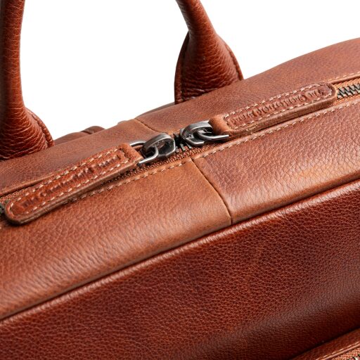 The Chesterfield Brand Kožený batoh na notebook Marvello C58.035031 koňakový dvojcestný zips