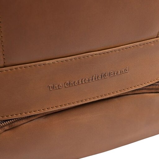 The Chesterfield Brand Kožený batoh na notebook Rich C58.015731 koňak logo