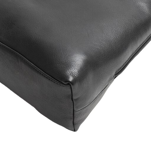 The Chesterfield Brand Kožený batoh na notebook Roswerra C58.034900 čierny detail