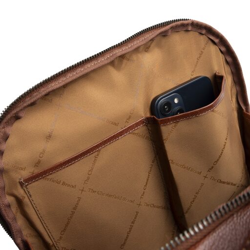 The Chesterfield Brand Kožený batoh na notebook Serenzo C58.035131 koňakový vnútorné priehradky