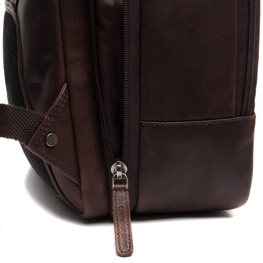 Pánsky kožený business batoh s priehradkou na notebook Chesterfield Brand Jamaica C58.032601 hnedý - expandér