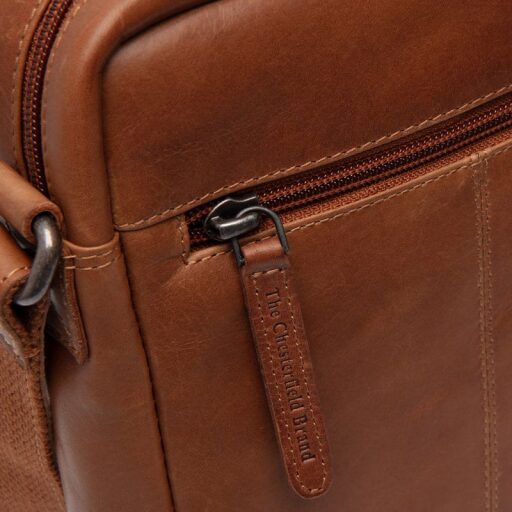 The Chesterfield Brand Kožená crossbody taška na doklady Laveno C48.138631 koňaková zips