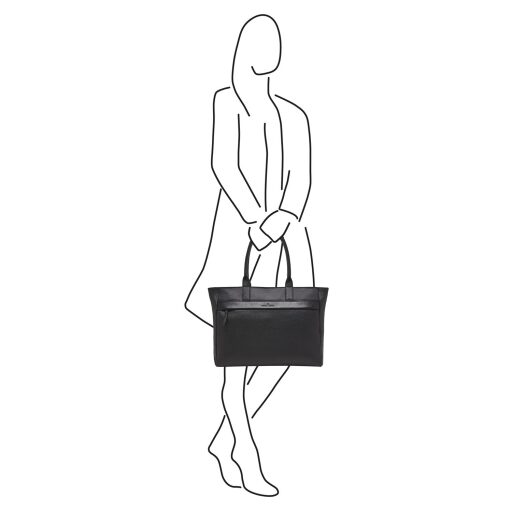 Castelijn & Beerens Dámska shopper kabelka na notebook 15,6" RFID Anna 269561 čierna v ruke