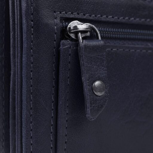 The Chesterfield Brand Dámska kožená peňaženka RFID Hampton C08.037310 tmavo modrá