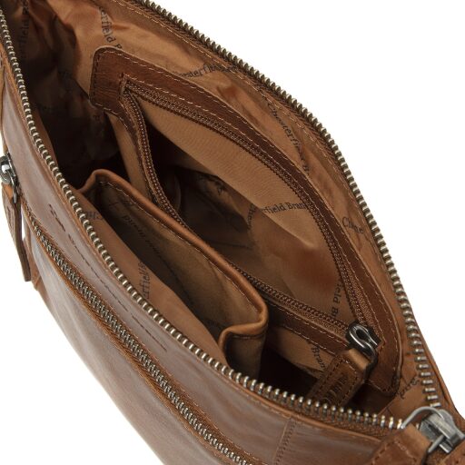The Chesterfield Brand Kožená kabelka cez rameno / crossbody Faro C48.122831 koňaková vnútorné priehradky