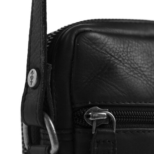 The Chesterfield Brand Kožená taška na doklady a telefon Hamilton C48.116300 čierna