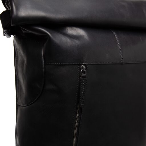 The Chesterfield Brand kožený roll top batoh na notebook Liverpool C58.030900 čierny - detail zipsu
