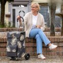 Andersen Nákupná taška na kolieskach SCALA SHOPPER® SIGNE 112-224-80 čierna s modelkou